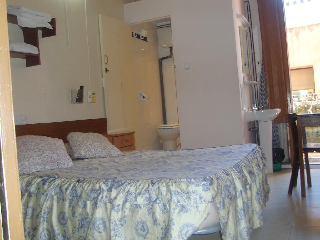 Hostel Turisol Βαρκελώνη Δωμάτιο φωτογραφία