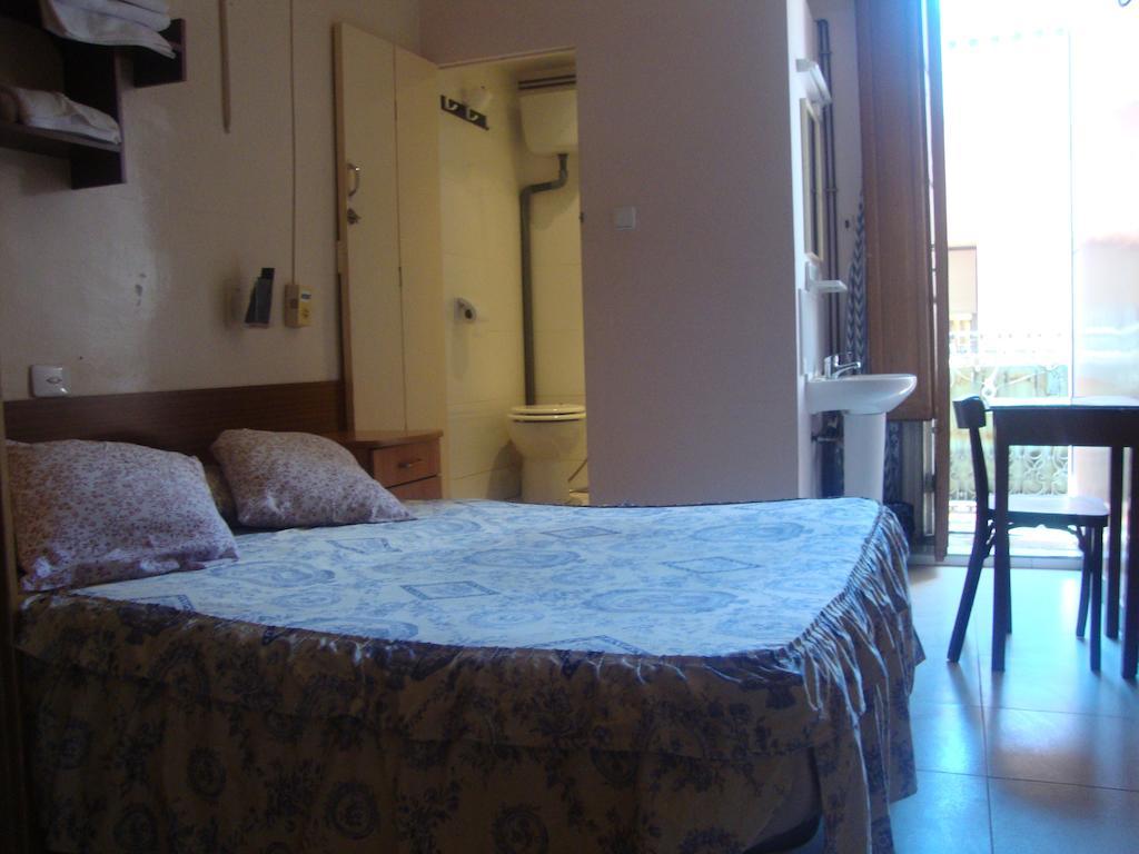 Hostel Turisol Βαρκελώνη Δωμάτιο φωτογραφία
