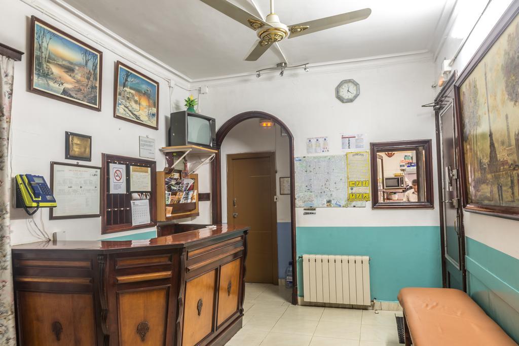 Hostel Turisol Βαρκελώνη Εξωτερικό φωτογραφία