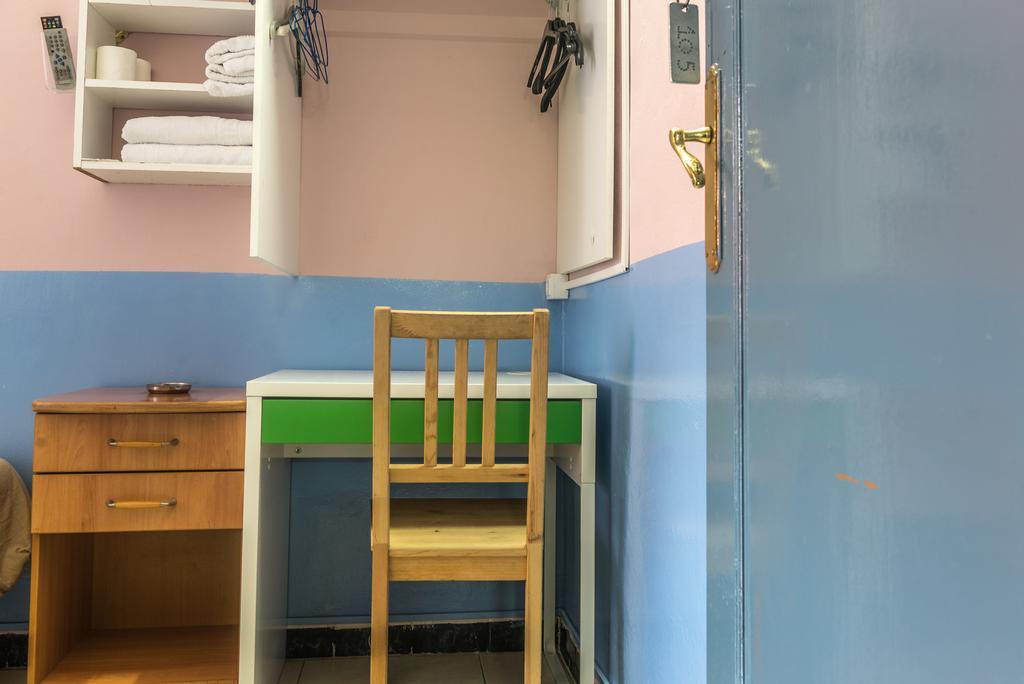 Hostel Turisol Βαρκελώνη Εξωτερικό φωτογραφία